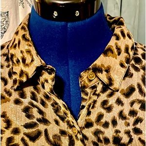 Dizzy Lizzy sexy comfortable sheer leopard print blouse size large